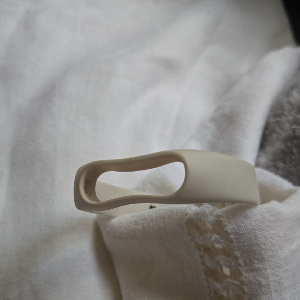 Replacement Silicone Band For A Xiaomi Mi Band Fitness Tracker